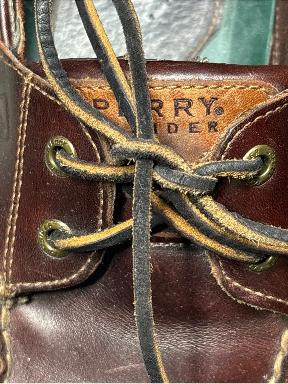 Sperry classic two